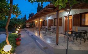 Kastraki Villas